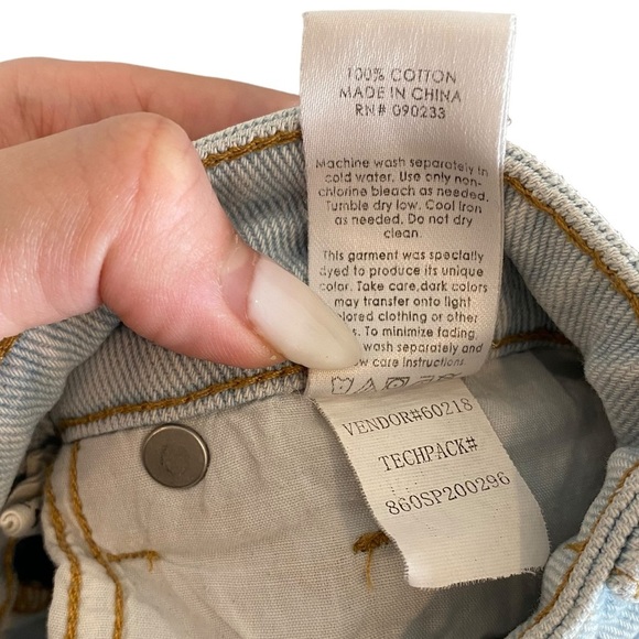 Pacsun Eco Hopper Patch Mom Jean Two Tone Blue Wash - Picture 11 of 14